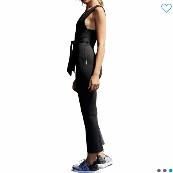 FREE PEOPLE MOVEMENT AFTER HOURS PLUNGE NECK JUMPSUIT IN BLACK SIZE MEDIUM - Picture 4 of 16